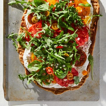 caprese pizza