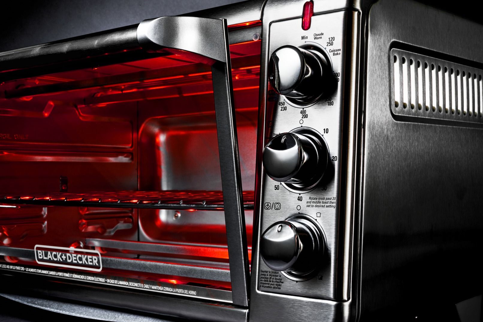 Oven, Automotive lighting, Vehicle, Car, Small appliance, Home appliance, Kitchen appliance, 