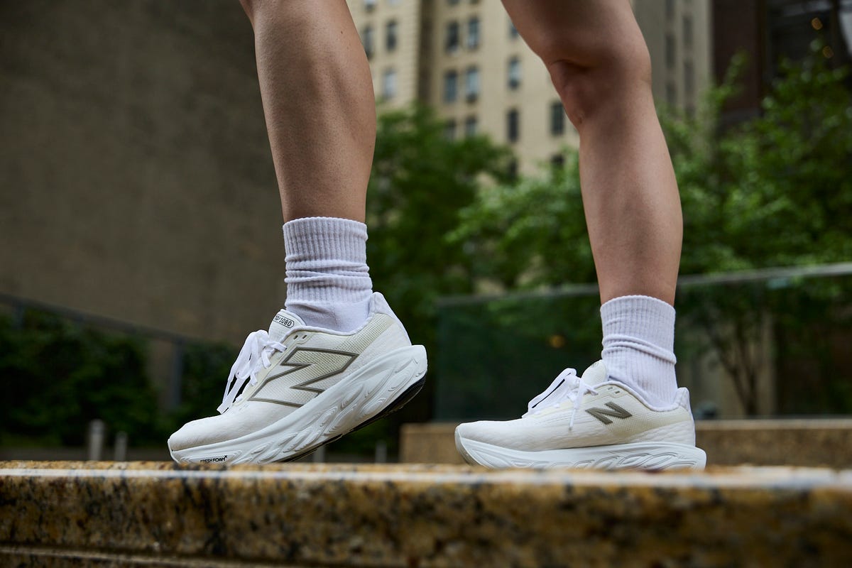 https://hips.hearstapps.com/hmg-prod/images/whm250105-digital-ecomm-bestnewbalancewalkingshoes-f3a4373-687161f386791.jpg?crop=1.00xw:0.753xh;0,0.0983xh&resize=1200:*
