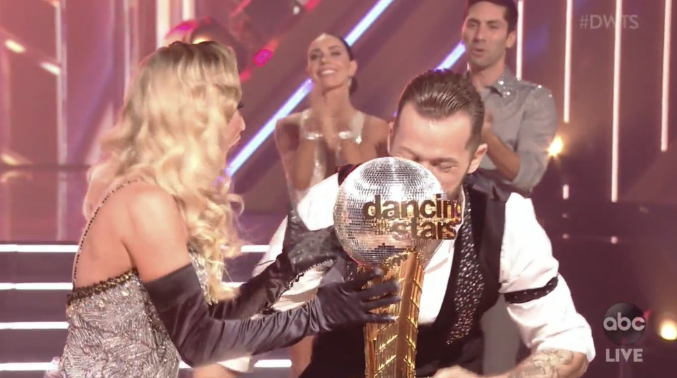 who won dancing with the stars season 29