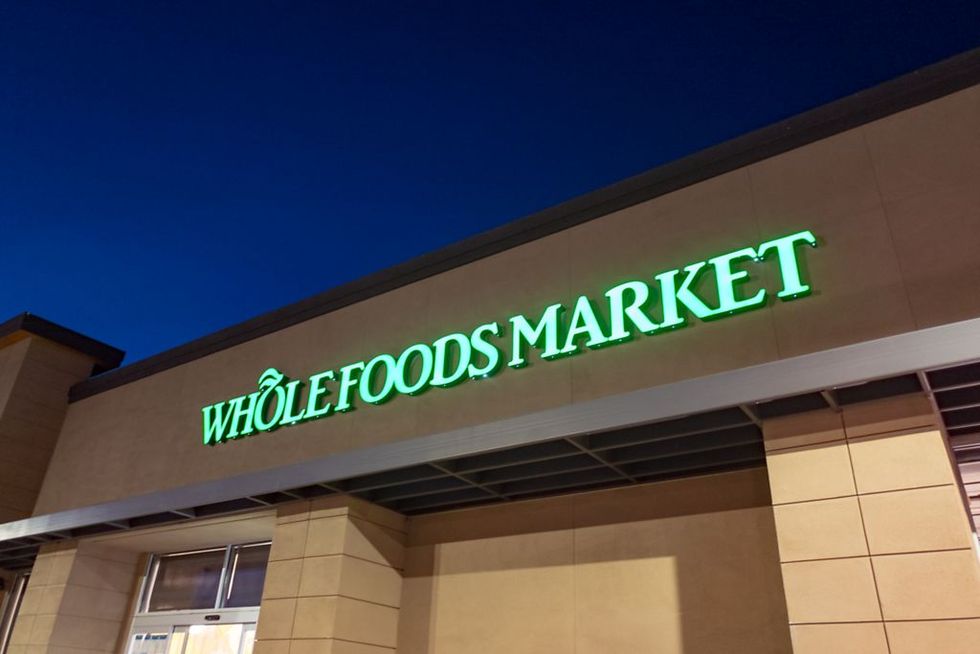 whole foods grocery stores open christmas eve