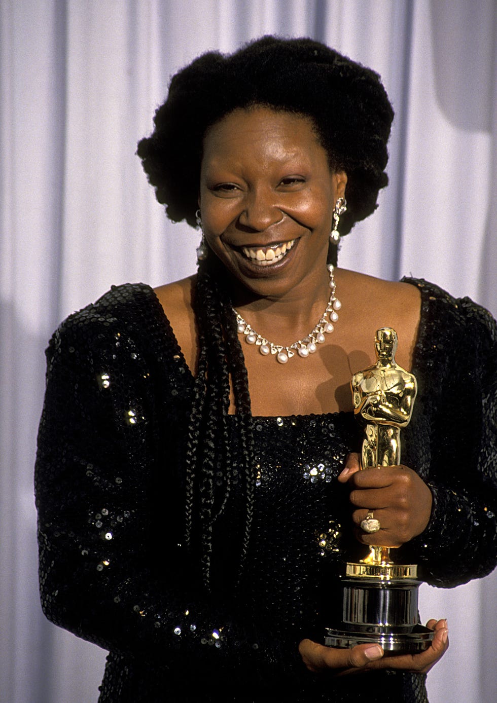 Celebrities You Forgot Won An Academy Award - Unexpected Oscar Winners