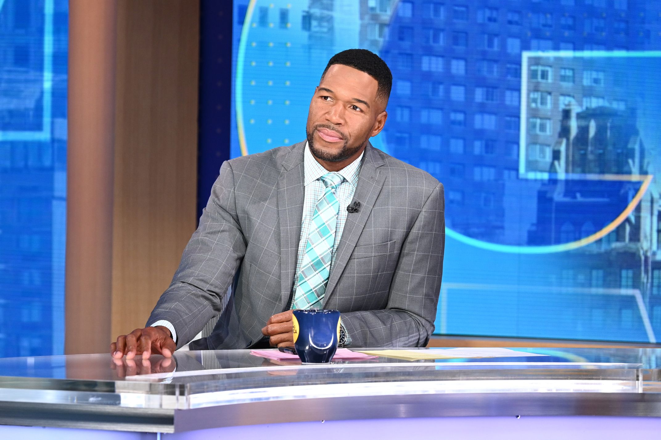 All About Michael Strahan's Wife And Daughter's Brain Tumor Battle