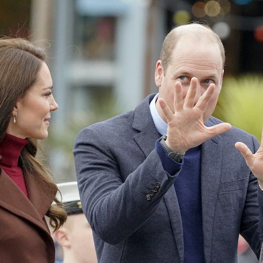 why prince william wears two watches at the same time