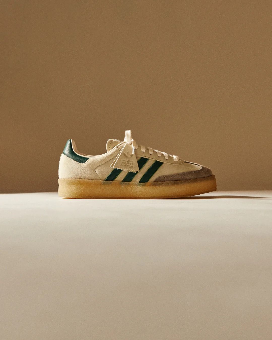 Kith × adidas × Clarks」トリプルコラボスニーカーが圧倒的な人気だっ ...