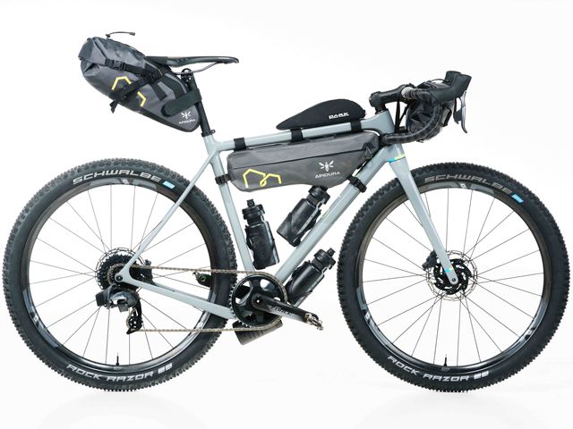Land vehicle, Bicycle, Vehicle, Bicycle part, Bicycle wheel, Bicycle tire, Spoke, Bicycle frame, Hybrid bicycle, Mountain bike, 