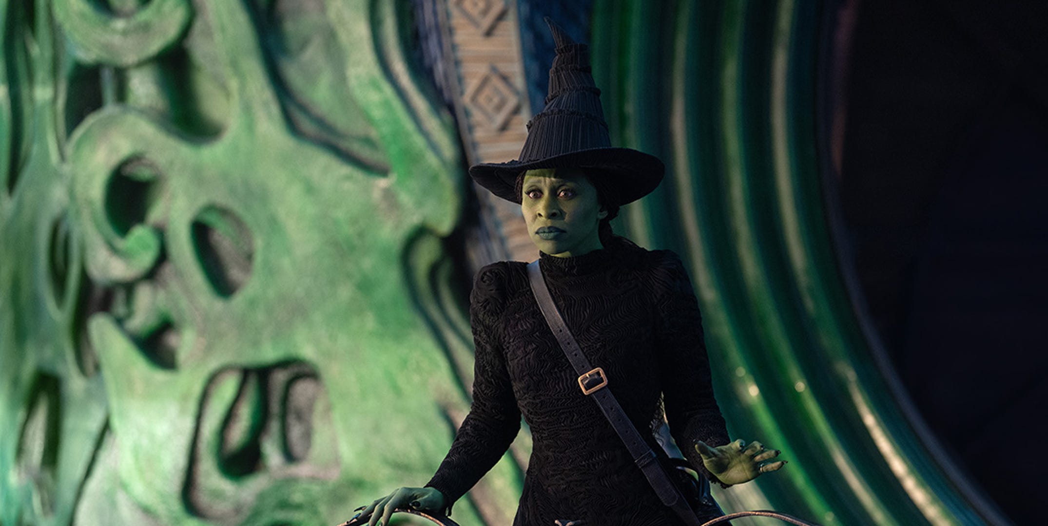 Wicked does elphaba die in the movie 