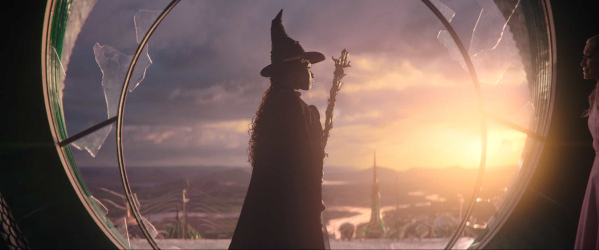 preview for Wicked: Official Trailer (Universal Pictures)