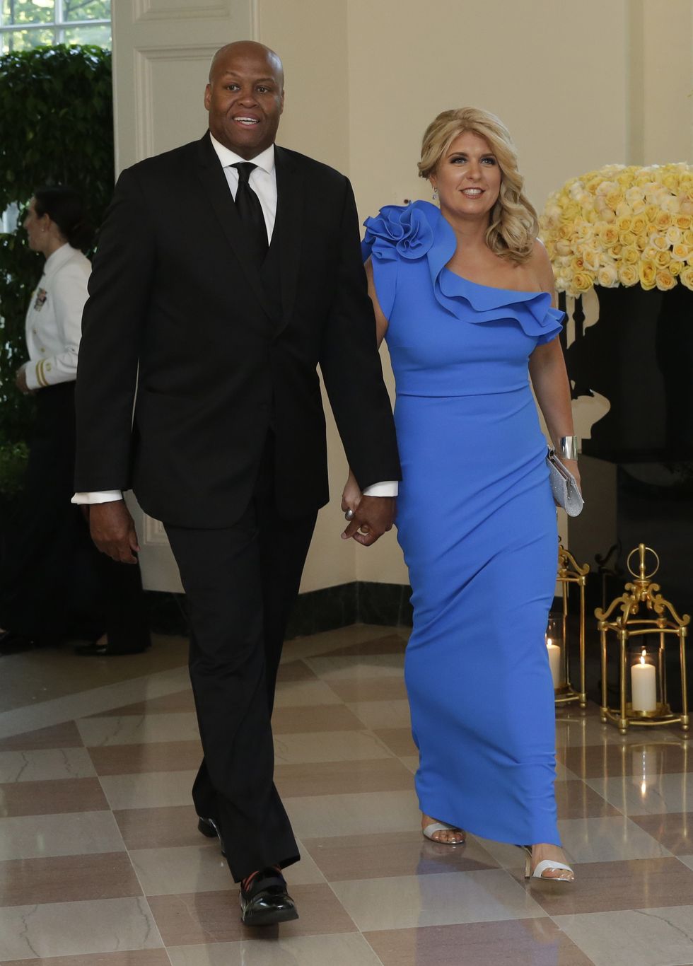 craig robinson and his wife kelly robinson arrive at a state dinner in honor of prime minister lee hsien loong of singapore at the white house in washington on august 2, 2016   afp  yuri gripas        photo credit should read yuri gripasafp via getty images