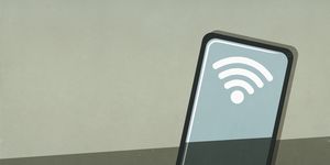 Wifi signal on smart phone screen