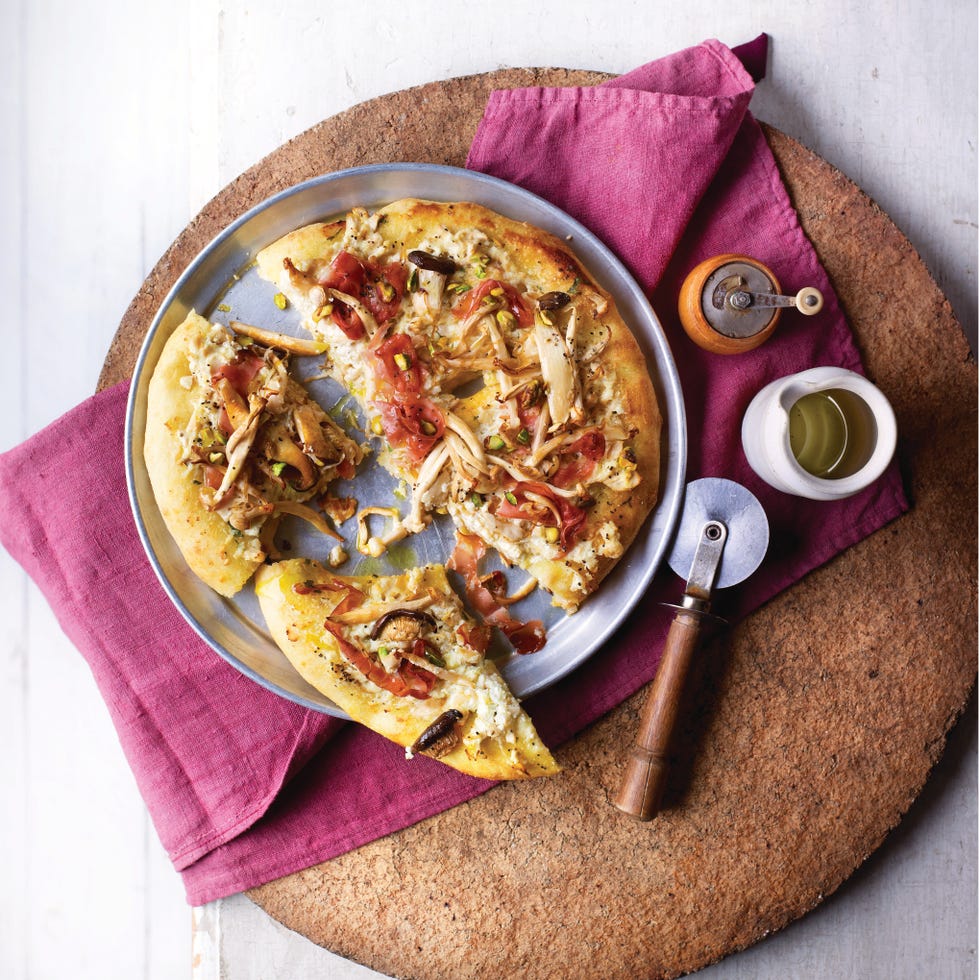 Wild mushroom and mortadella pizza bianca