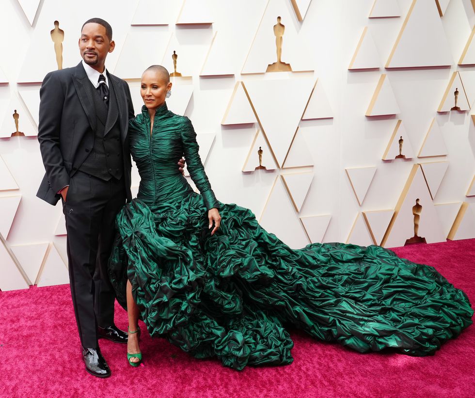 jada pinkett smith and will smith walk the 94th annual oscars red carpet