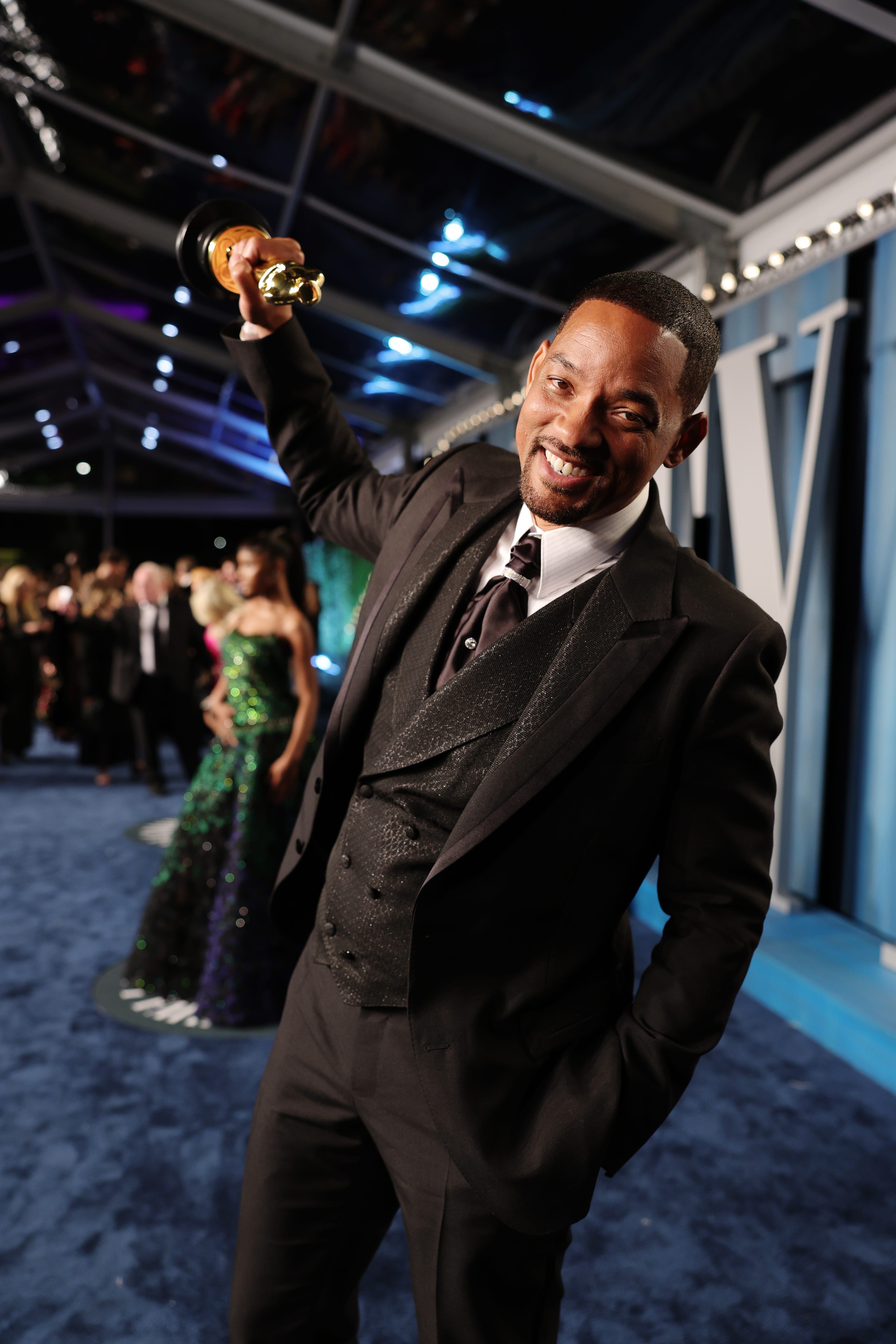 Post-slap Will Smith takes photos, dances to 'Gettin' Jiggy' - Los