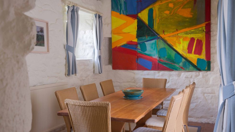 william and kate vacation house scilly dining room