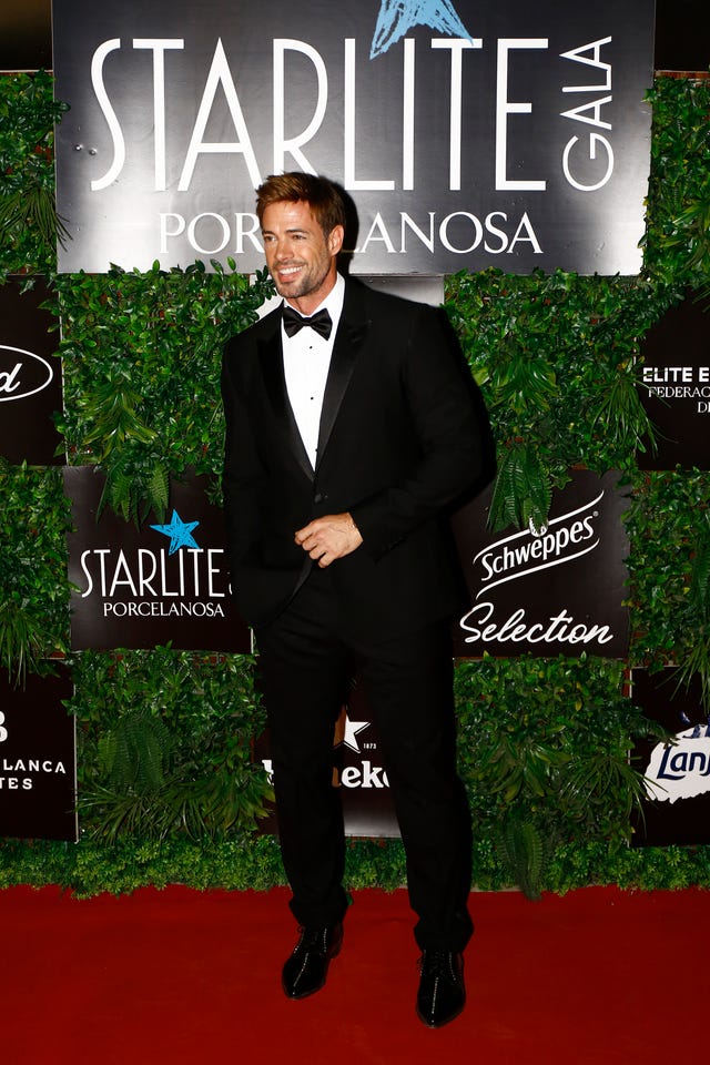 cuánto vale un beso de william levy, se ha subastado en marbella y hemos flipado con el precio