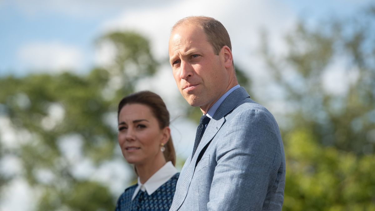 preview for The Crown 6 il primo bacio tra William e Kate