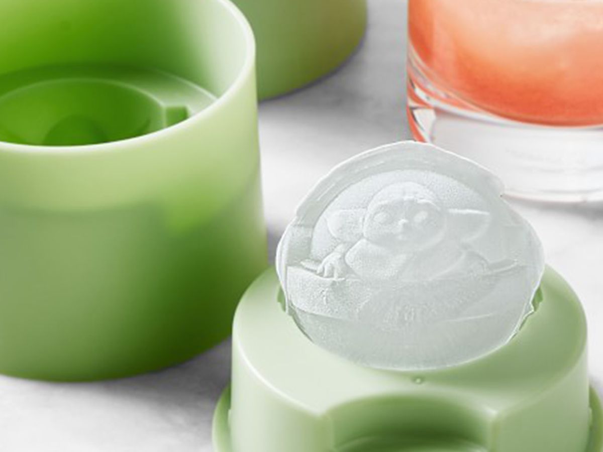https://hips.hearstapps.com/hmg-prod/images/williams-sonoma-zoku-star-wars-the-mandalorian-baby-yoda-the-child-ice-molds-social-1610140243.jpg?crop=0.6666666666666666xw:1xh;center,top&resize=1200:*