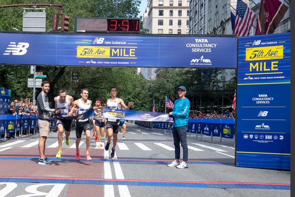 Sports, Running, Marathon, Long-distance running, Recreation, Outdoor recreation, Individual sports, Athlete, Exercise, Half marathon, 