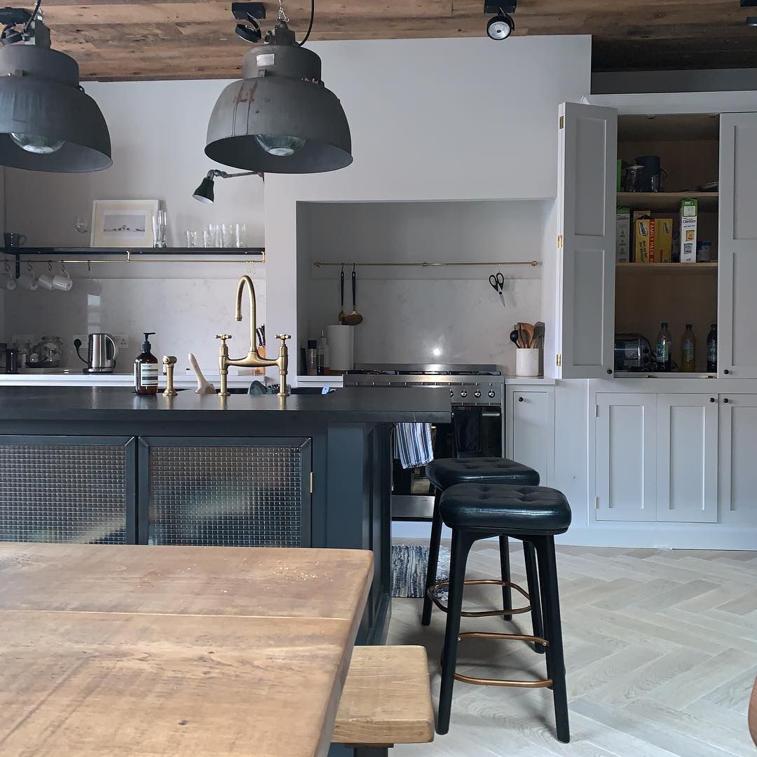 7 Ways To Achieve A Modern Industrial Kitchen