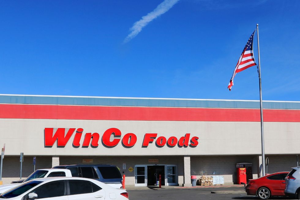 winco foods store entrance