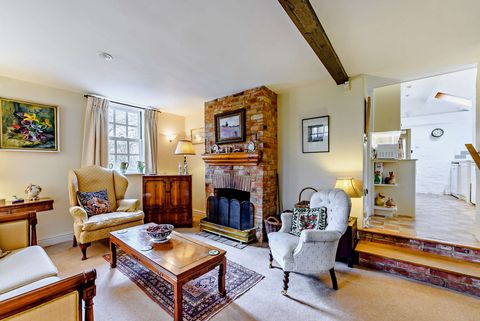 inside of period property, henley on thames