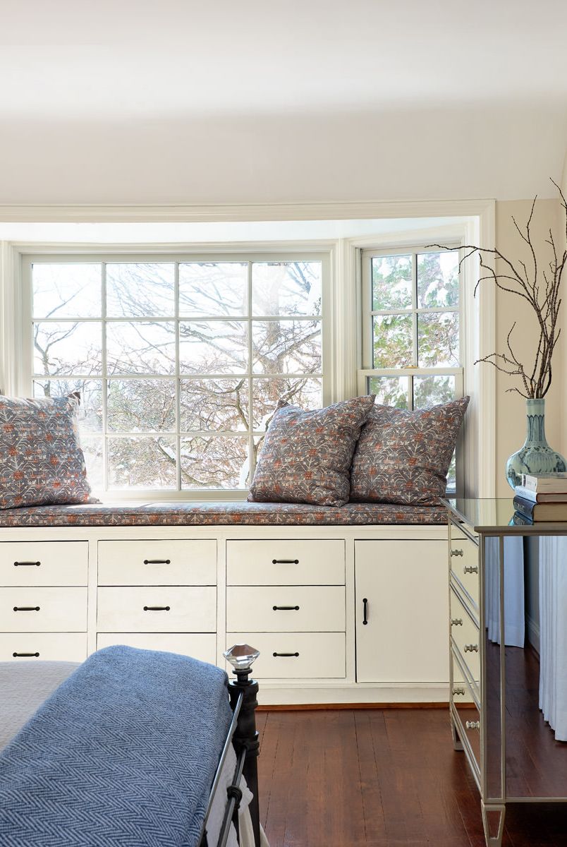 window bench seat with softly white seats