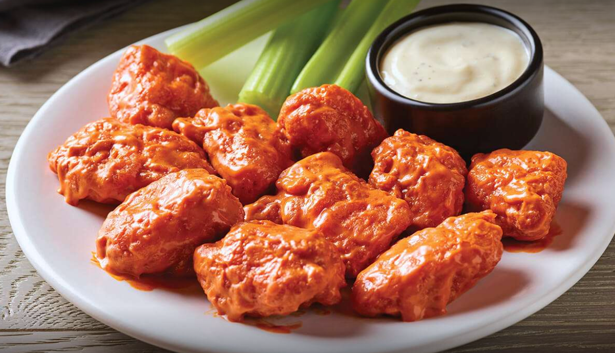 preview for Julia Tries The Most Popular Menu Items At Applebee's