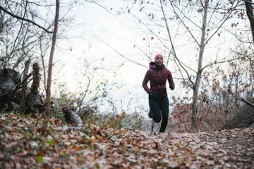 women running in cold weather