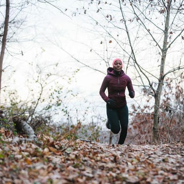 women running in cold weather