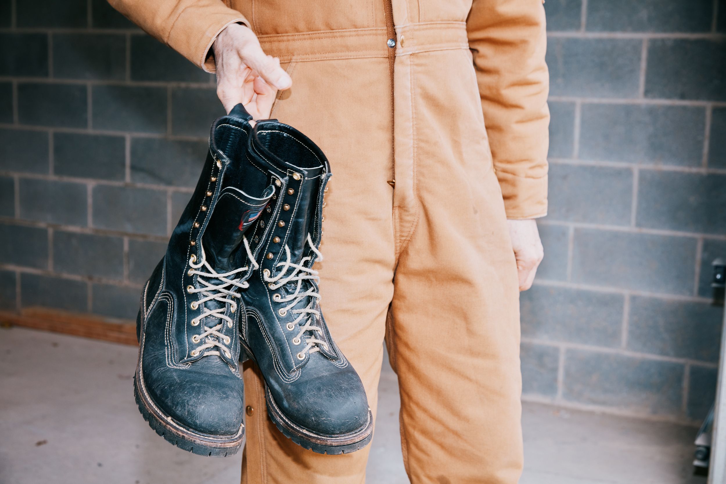 How to Waterproof Work Boots: Tips & Tricks