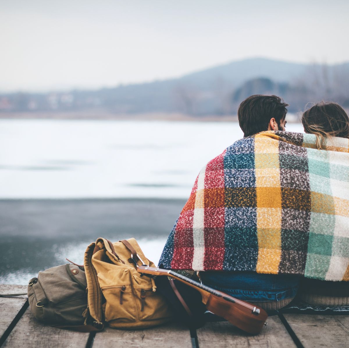 Indoor Winter Date Ideas Sure to Keep Couples Cozy