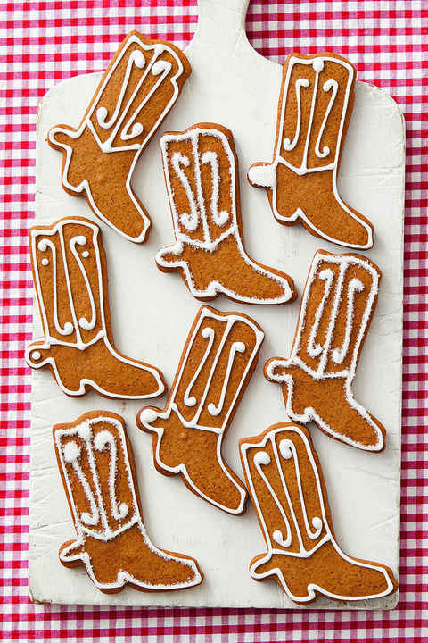 gingerbread cowboy boot cookies