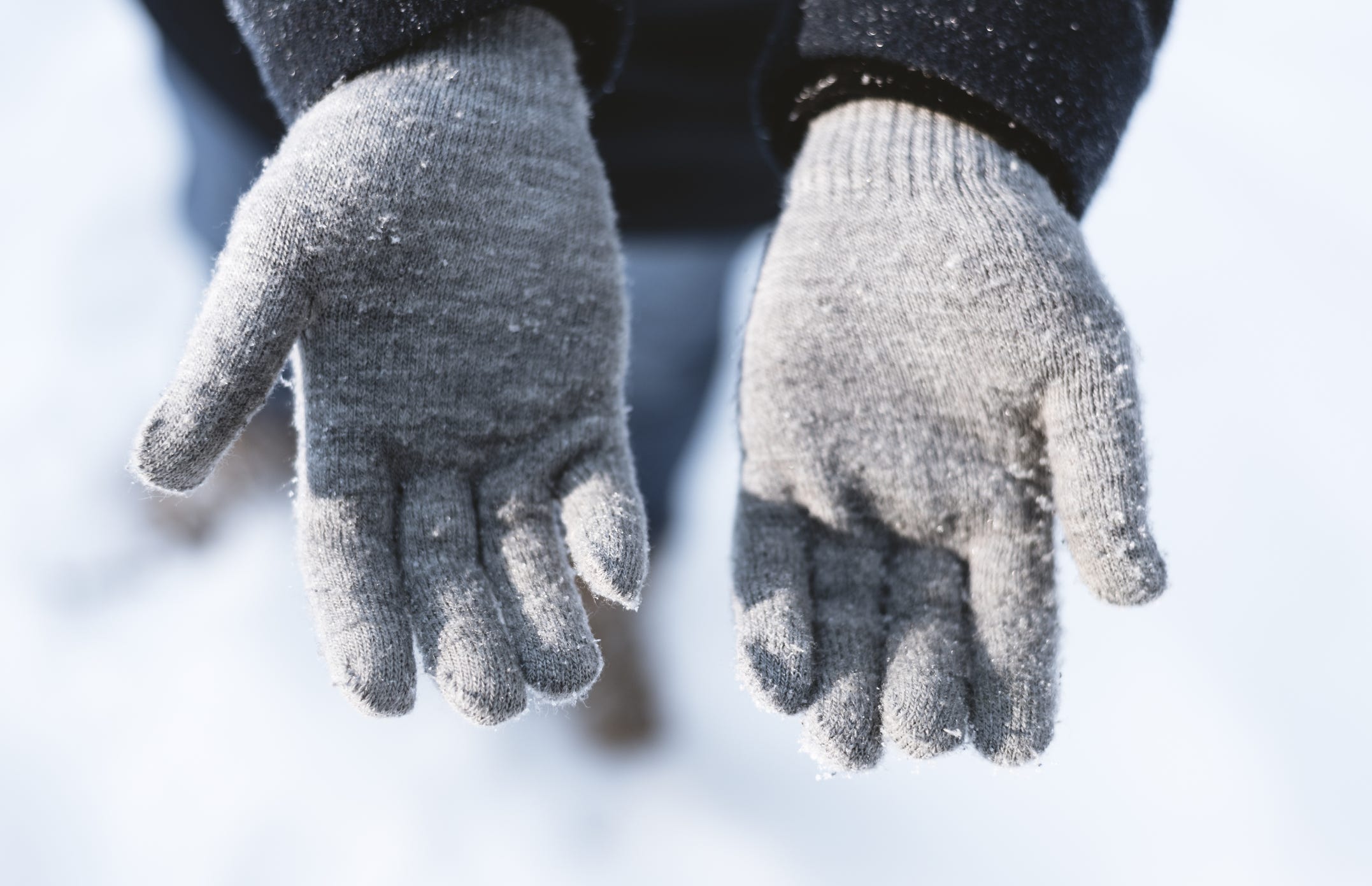 12 Best Winter Gloves for Women in 2022 - Warm Winter Gloves and Mittens