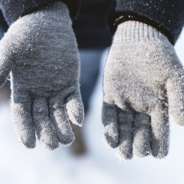 12 Best Winter Gloves for Women in 2022 - Warm Winter Gloves and