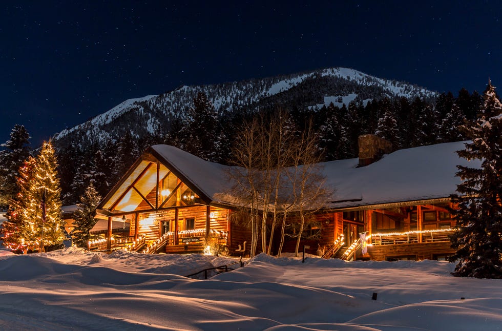 a house in the snow