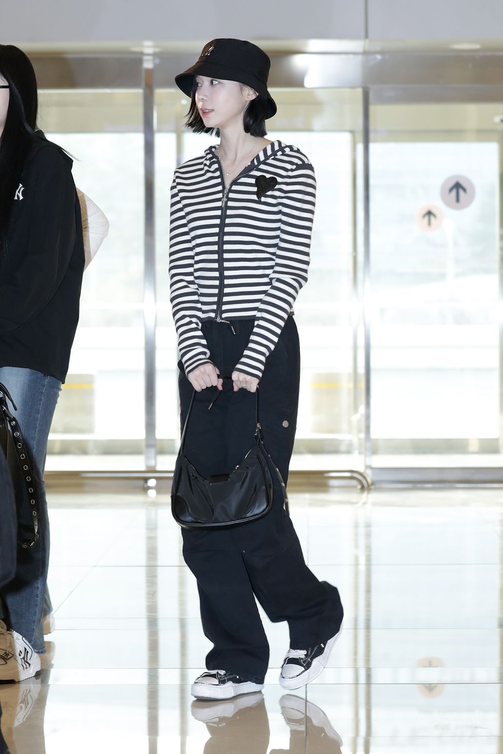 celebrity sightings at gimpo airport