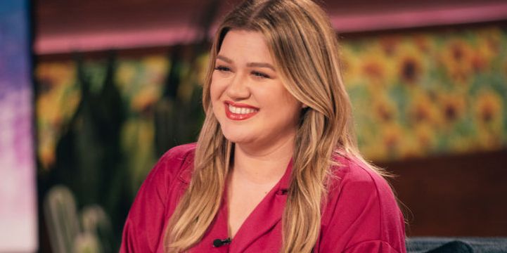 Kelly Clarkson's Fans Were Not Prepared to See 'The Voice' Star's Winter  Olympics Instagram