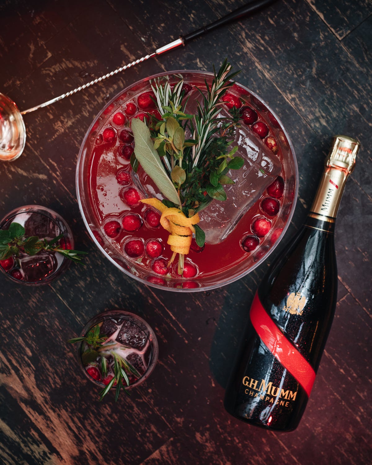 Cranberry Christmas Punch Recipe (with Champagne and Vodka)