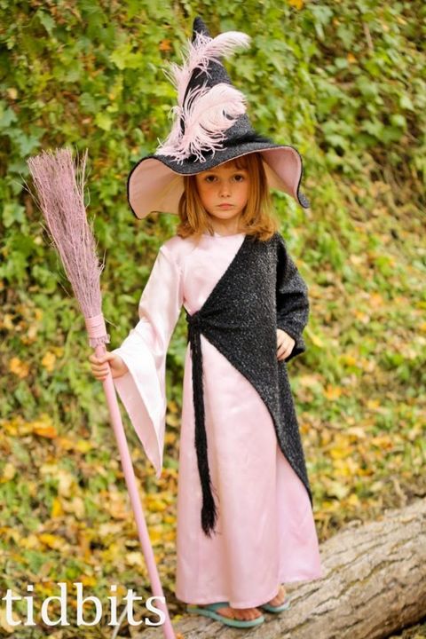25 Easy DIY Witch Costumes 2023 - Witch Costumes for Halloween