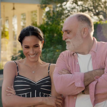 with love, meghan. (l to r) meghan, duchess of sussex, josé andrés in episode 208 of with love, meghan. cr. courtesy of netflix © 2025 with love, meghan. (l to r) meghan, duchess of sussex, josé andrés in episode 208 of with love, meghan. cr. courtesy of netflix © 2025
