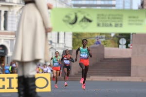 welteji vence a kipyegon