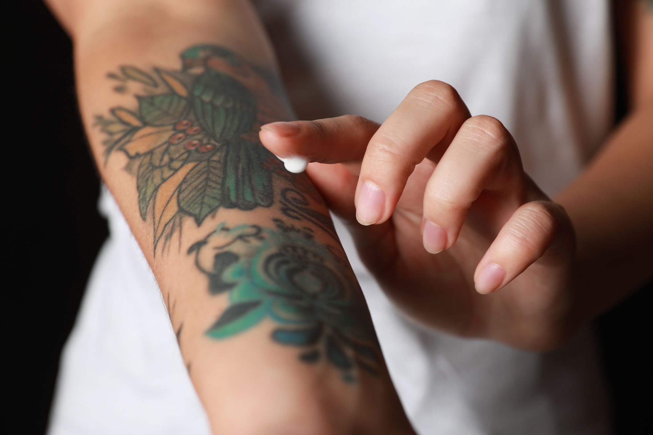 14 Best Sunscreens for Tattoos, According to a Dermatologist