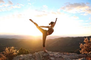 El triunfo de los retiros para mujeres: talleres de yoga, sexo o escritura  en plena naturaleza