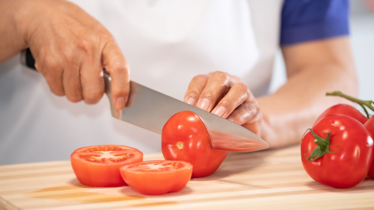 preview for Essential Knife Techniques To Master When He Won't Text You Back