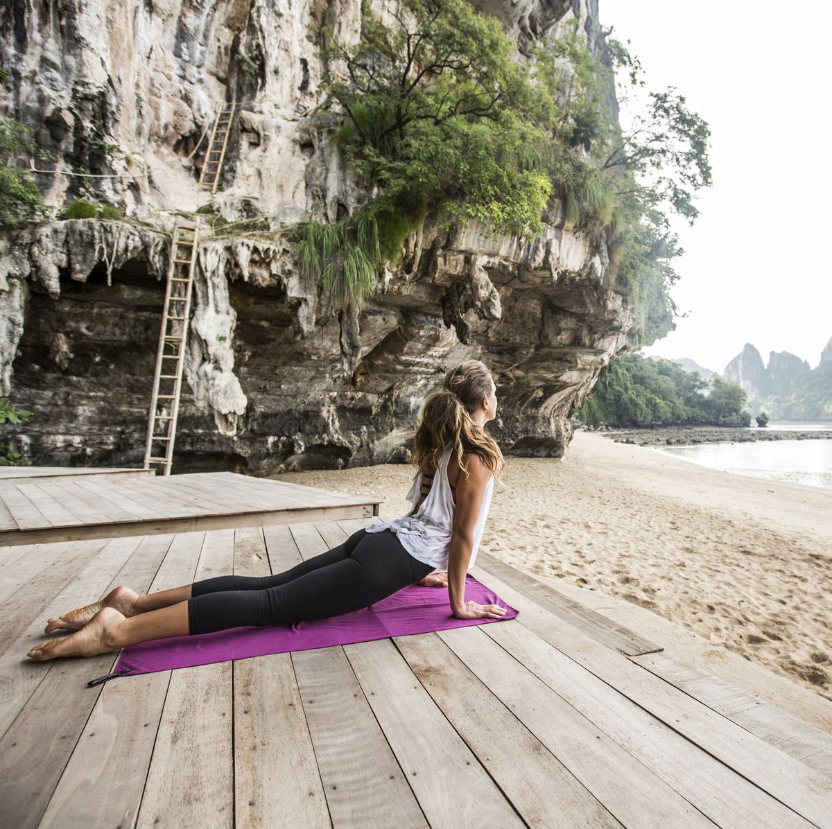 Las 6 mejores esterillas de yoga para llevarte de viaje