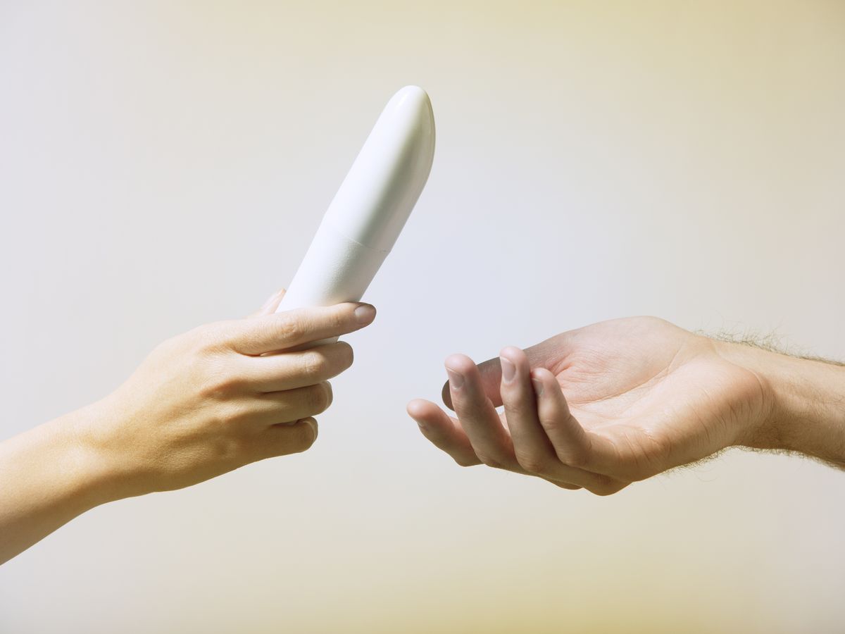 How to Use a Vibrator With a Partner: Bullet, Rabbit, Wand & More