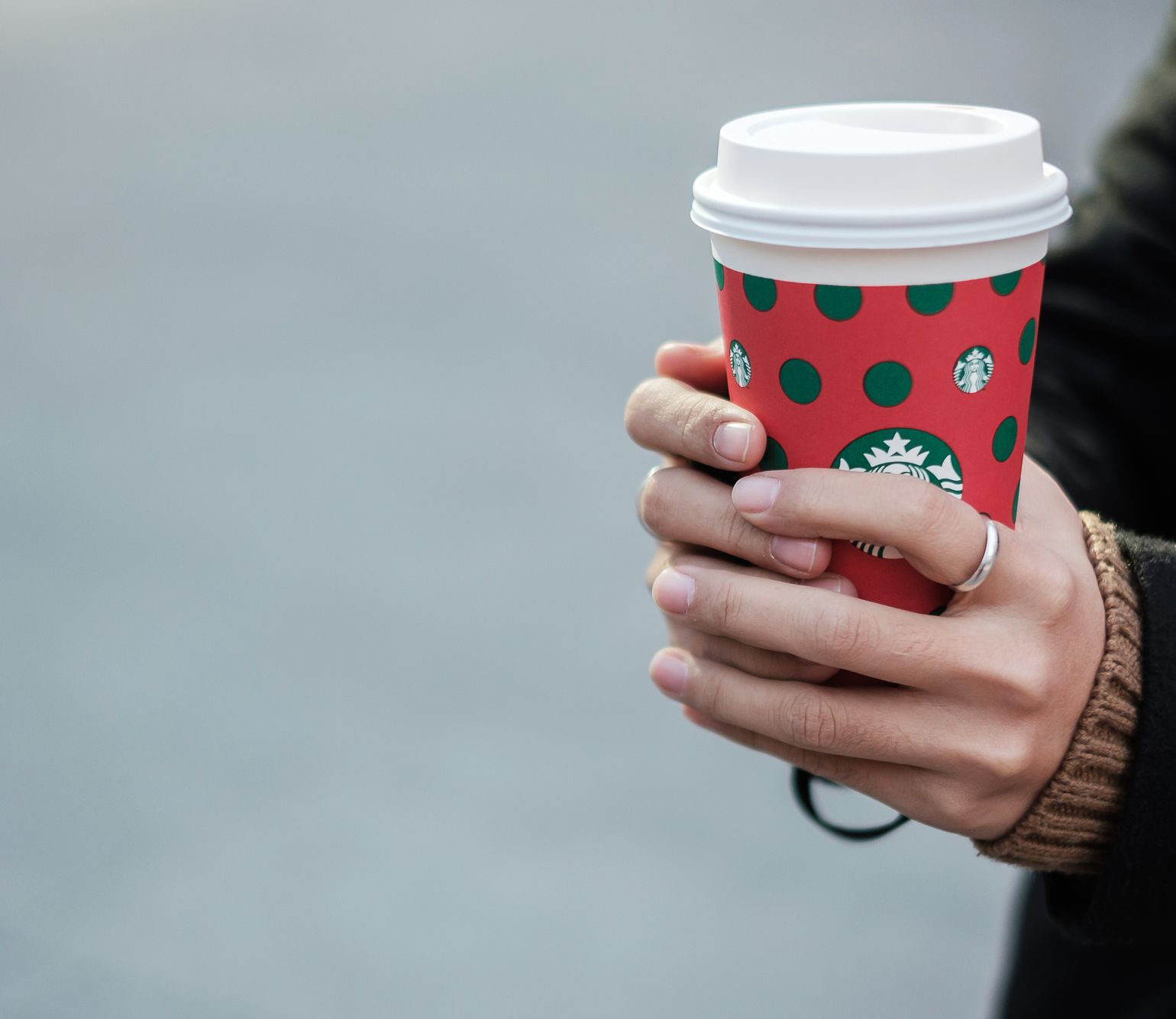 Starbucks Christmas Menu Drinks Eggnogg Toffee Nut Latte