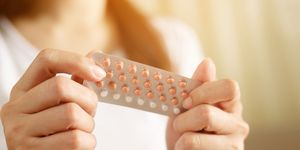 無断で患者の卵巣を摘出した英医師に「適格性問題なし」との判決