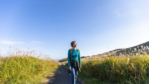 preview for 7 Benefits of Walking