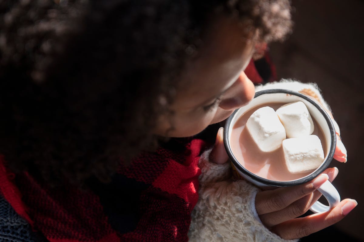 Festive hot cocoa toppers you can make for your toasty holiday drink!